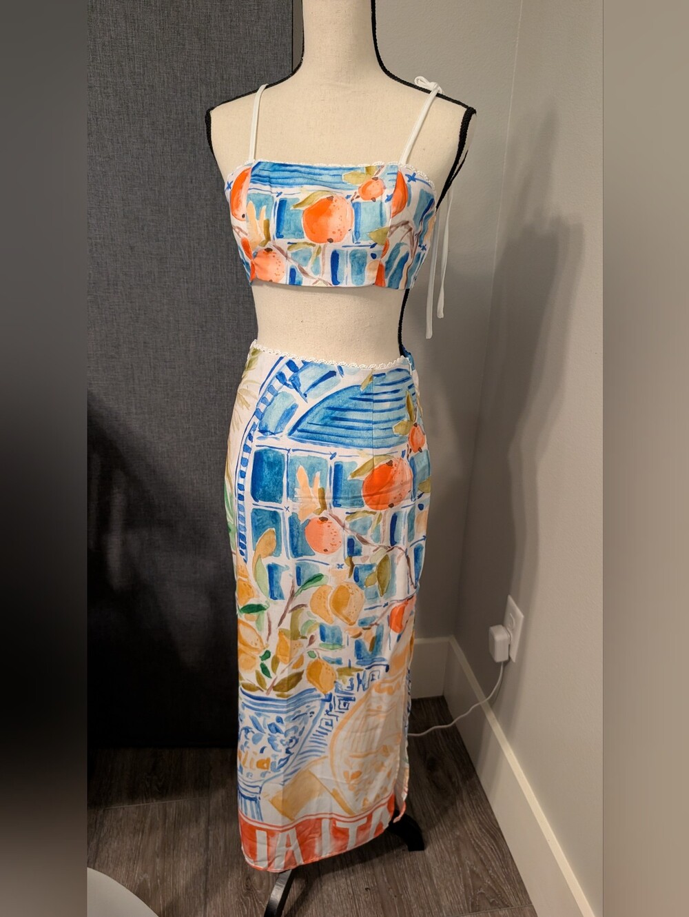SHEIN Italian Tile Fruit Print Crop Top & Midi Skirt Set Size Small 4